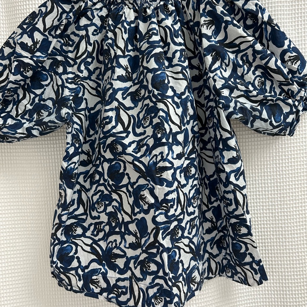 Apiece Apart Blue White Kasin Floral-Print Puff-Sleeve Top - Picture 6 of 8
